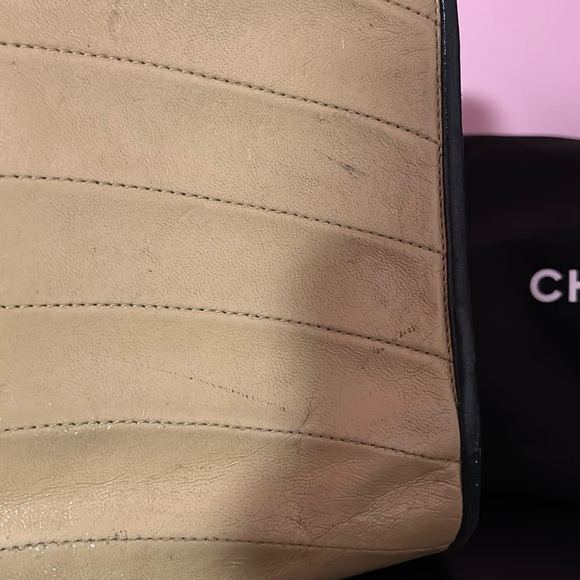 RARE Vintage Chanel 80s Chain Shoulder Bag - Picture 12 of 17